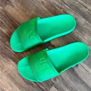 Gucci | Shoes | Gucci Green Sandals Sporty Casual Slides  display picture 3